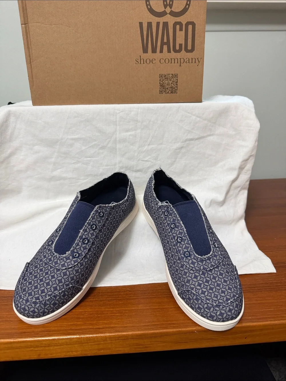 WACO Women's Navy Patterned Slip-On Sneakers